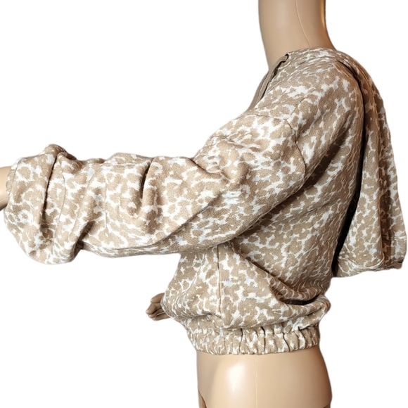 NWT Revolve BB Dakota Steve Madden Sittin' Kitty Hoodie in Camel. Linen blend. - Picture 6 of 14